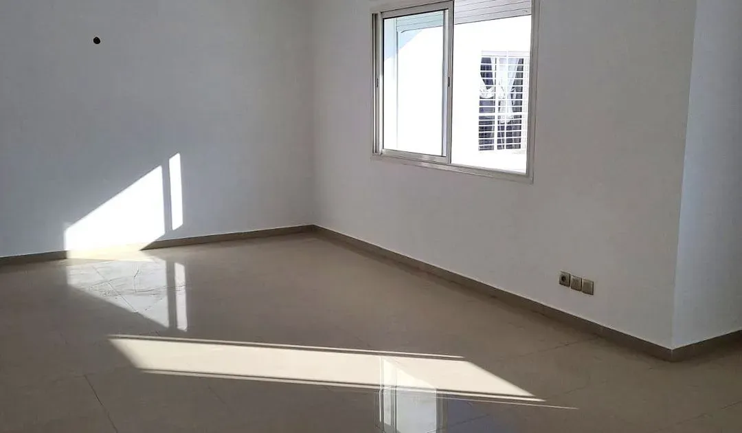 Apartment for rent 11 000 dh 145 sqm, 3 rooms - Riyad Rabat