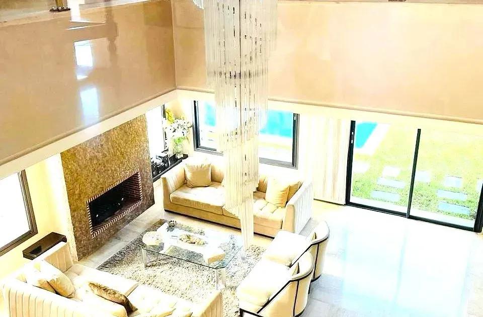 Villa à louer 40 000 dh 600 m², 4 chambres - Ain Diab Casablanca