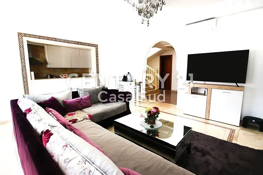 Duplex à vendre 4 200 000 dh 260 m², 2 chambres - Guéliz Marrakech