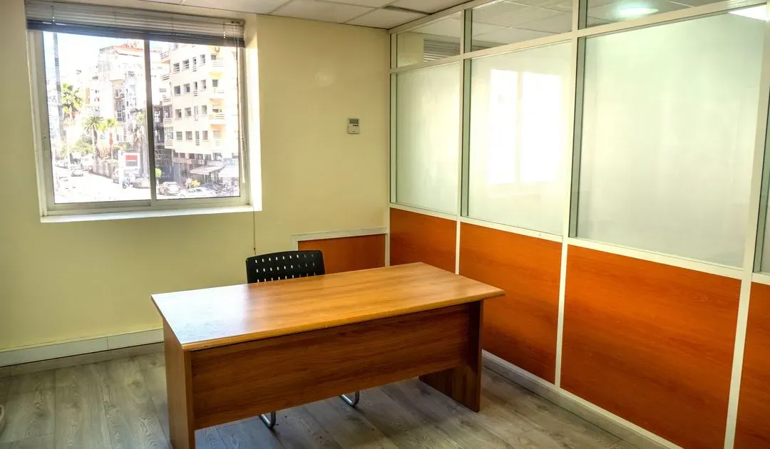 Bureau à louer 23 000 dh 167 m² - Les Hôpitaux Casablanca