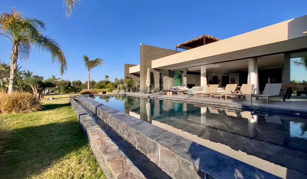 Villa à vendre 24 900 000 dh 2 500 m², 5 chambres - Amelkis Marrakech