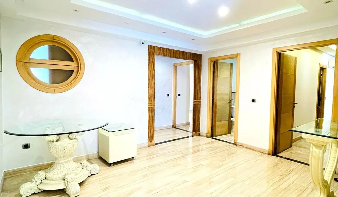 Appartement à louer 16 500 dh 190 m², 3 chambres - Val Fleurie Casablanca