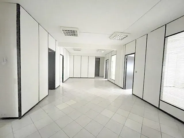 Bureau à louer 12 500 dh 155 m² - Les Hôpitaux Casablanca