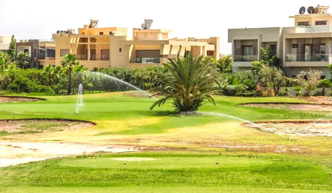 Villa for Sale 5 200 000 dh 450 sqm, 3 rooms - Tassoultante Marrakech