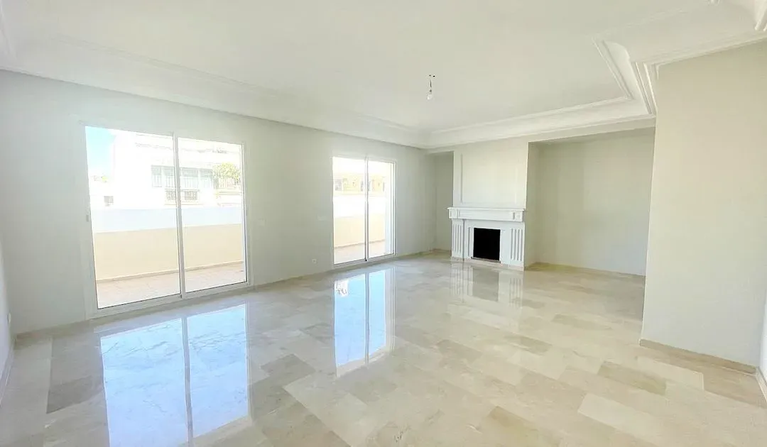 Appartement à louer 16 500 dh 200 m², 3 chambres - Racine Casablanca