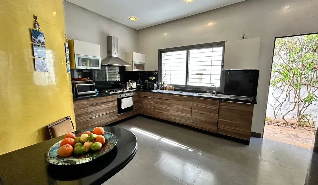 Villa for Sale 12 900 000 dh 600 sqm, 4 rooms - Ain Diab Extension Casablanca