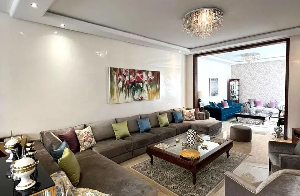 House for Sale 5 300 000 dh 540 sqm, 4 rooms - Sidi Maarouf Casablanca