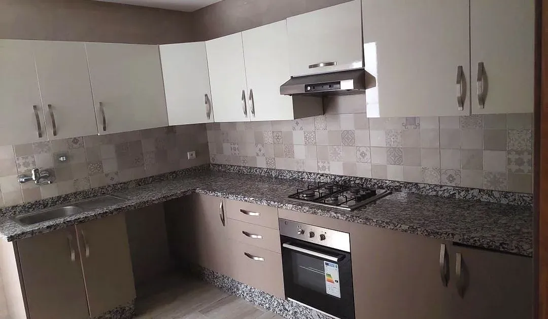 Apartment for rent 3 200 dh 0 sqm, 2 rooms - Other Kénitra