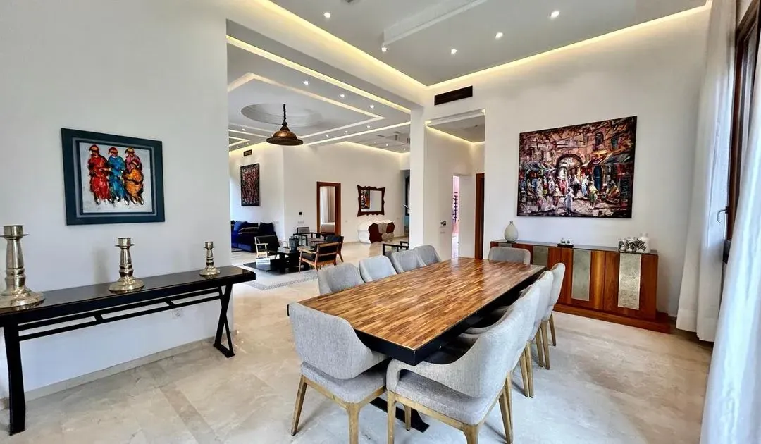 Villa à vendre 11 900 000 dh 4 000 m², 4 chambres - Riad Zitoun Kedim Marrakech