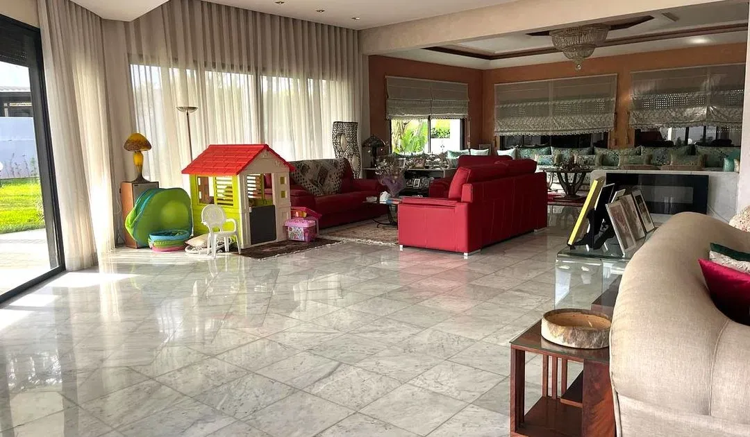 Villa for Sale 17 500 000 dh 1 100 sqm, 5 rooms - Californie Casablanca