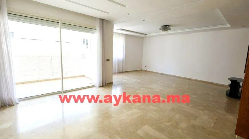 شقة للبيع 000 500 3 د٠م 180 م², 3 غرف -  الرياض الرباط