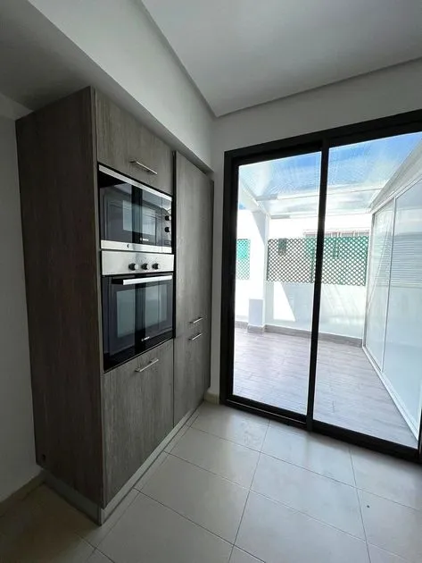 شقة للكراء 000 13 د٠م 180 م², 3 غرف - فيرم بروطون الدار البيضاء