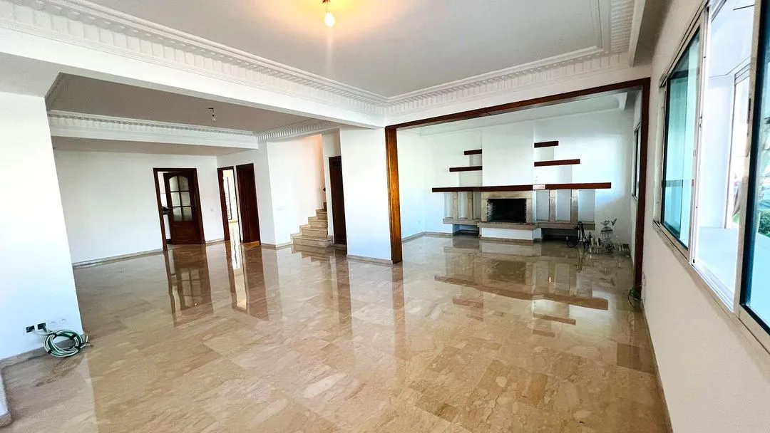 Duplex à louer 20 000 dh 230 m², 4 chambres - Racine Casablanca