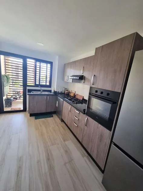 Appartement à louer 11 000 dh 91 m², 2 chambres - Dar Bouazza 