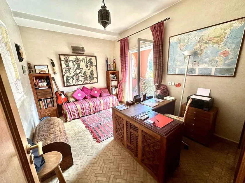 Villa for rent 17 000 dh 477 sqm, 4 rooms - Masmoudi Marrakech