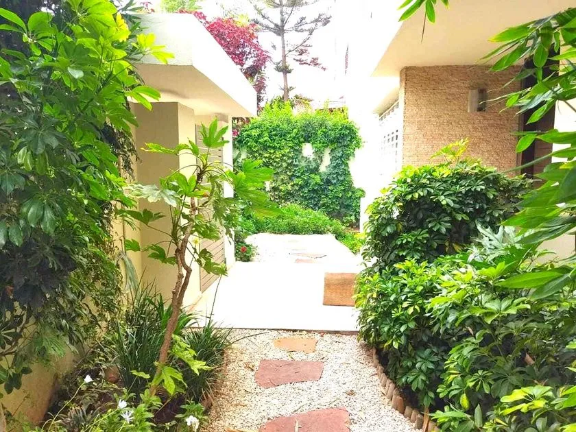 Villa à louer 30 000 dh 371 m², 5 chambres - Al Mostakbal Casablanca