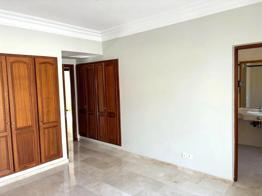 Apartment for rent 16 500 dh 200 sqm, 3 rooms - Racine Casablanca