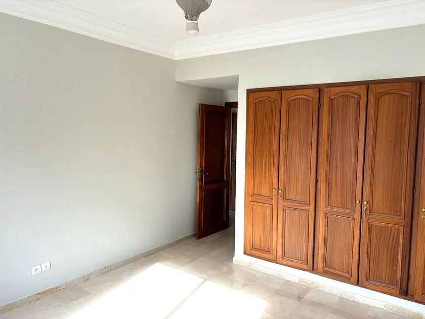 Appartement à louer 500 16 dh 200 m², 3 chambres - Racine Casablanca