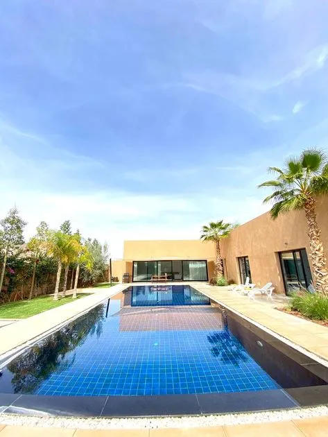 Villa à vendre 5 500 000 dh 1 200 m², 4 chambres - Autre Marrakech