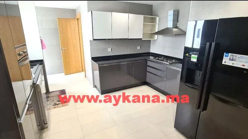 Appartement à louer 22 000 dh 160 m², 4 chambres - Riyad Rabat
