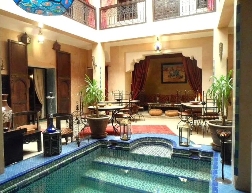 Riad à vendre 4 000 000 dh 178 m², 7 chambres - Zaouia Sidi Ghalem Marrakech