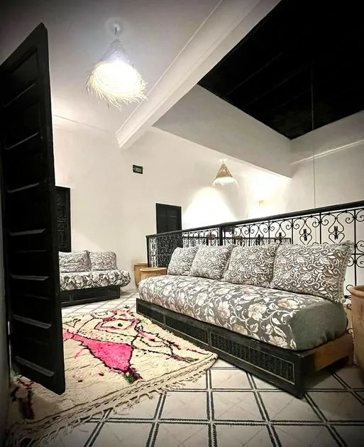Riad à vendre 3 200 000 dh 154 m², 6 chambres - Zaouia Sidi Ghalem Marrakech