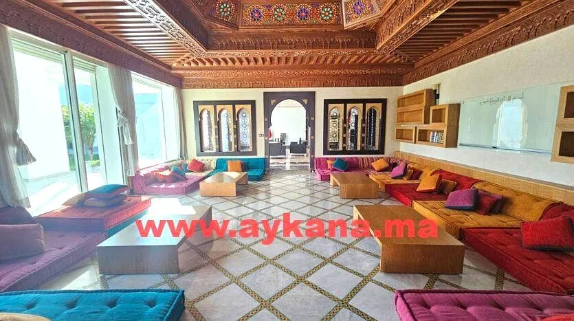 Villa à vendre 9 950 000 dh 3 497 m², 5 chambres - Skikina Skhirate- Témara