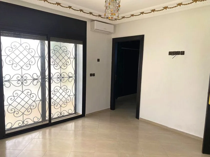 Villa à louer 30 000 dh 600 m², 4 chambres - Riyad Rabat