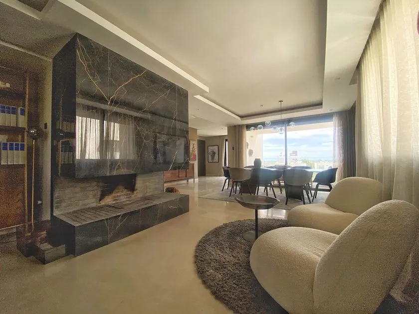 Duplex à vendre 000 300 8 dh 368 m², 3 chambres - Ain Diab Extension Casablanca