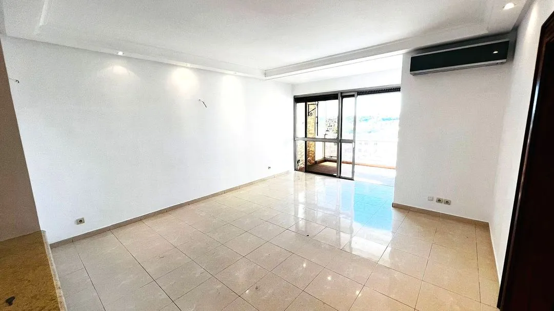 Appartement à louer 14 000 dh 219 m², 3 chambres - Racine Casablanca