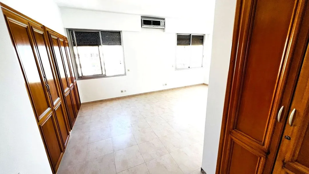 Apartment for rent 14 000 dh 219 sqm, 3 rooms - Racine Casablanca