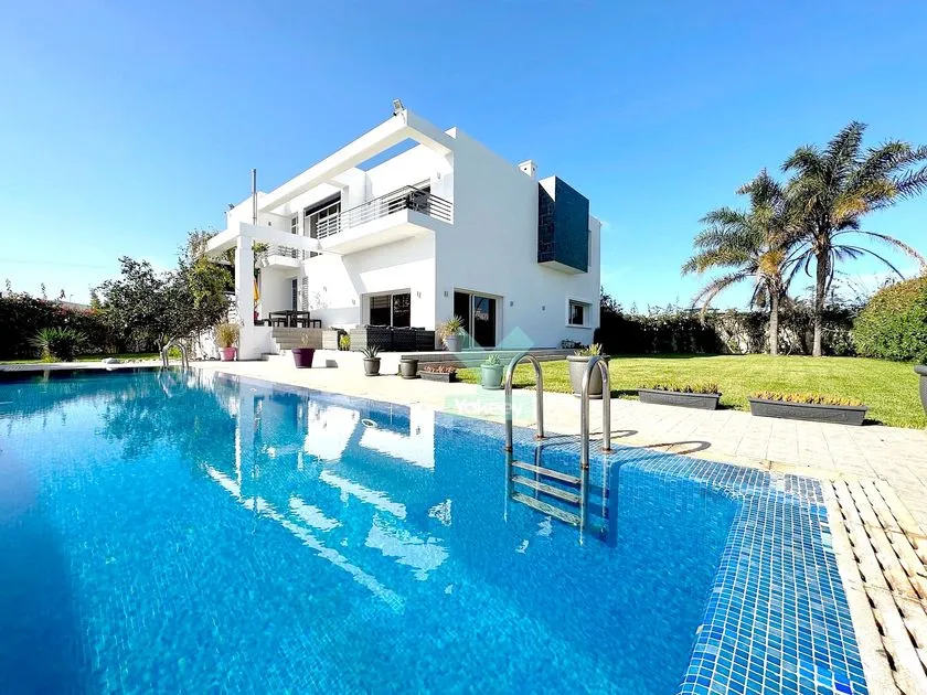 Villa à louer 25 000 dh 450 m², 4 chambres - Al Boustane El Jadida