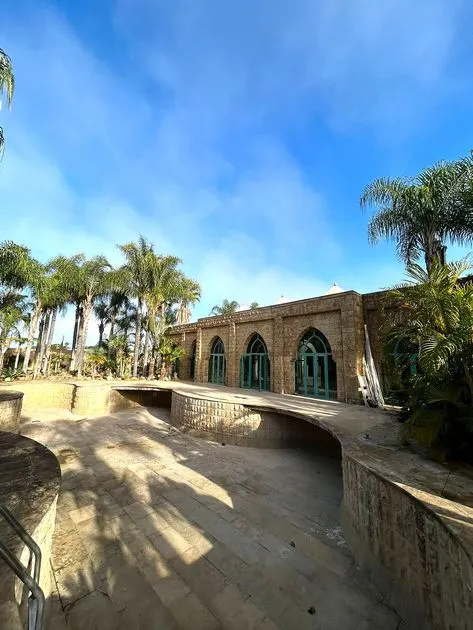 Villa for rent 90 000 dh 5 400 sqm, 7 rooms - Souissi Rabat