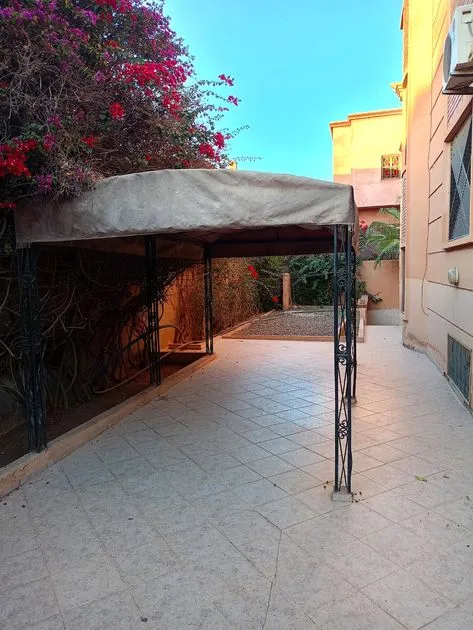 Villa à vendre 3 100 000 dh 398 m², 6 chambres - Masmoudi Marrakech
