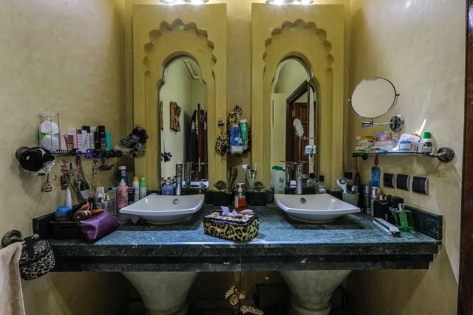 Villa for Sale 14 000 000 dh 2 150 sqm, 6 rooms - Targa Marrakech