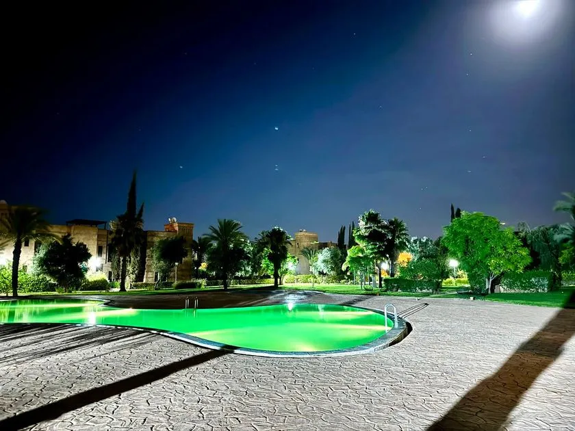 Villa à vendre 3 200 000 dh 300 m², 3 chambres - Alouidane Marrakech