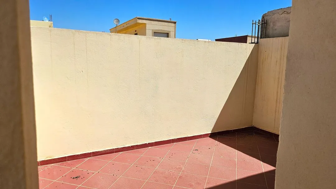 Maison à vendre 1 600 000 dh 80 m², 5 chambres - Autre Nador