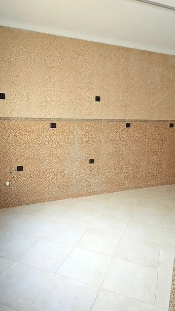 Maison à vendre 1 600 000 dh 80 m², 5 chambres - Autre Nador