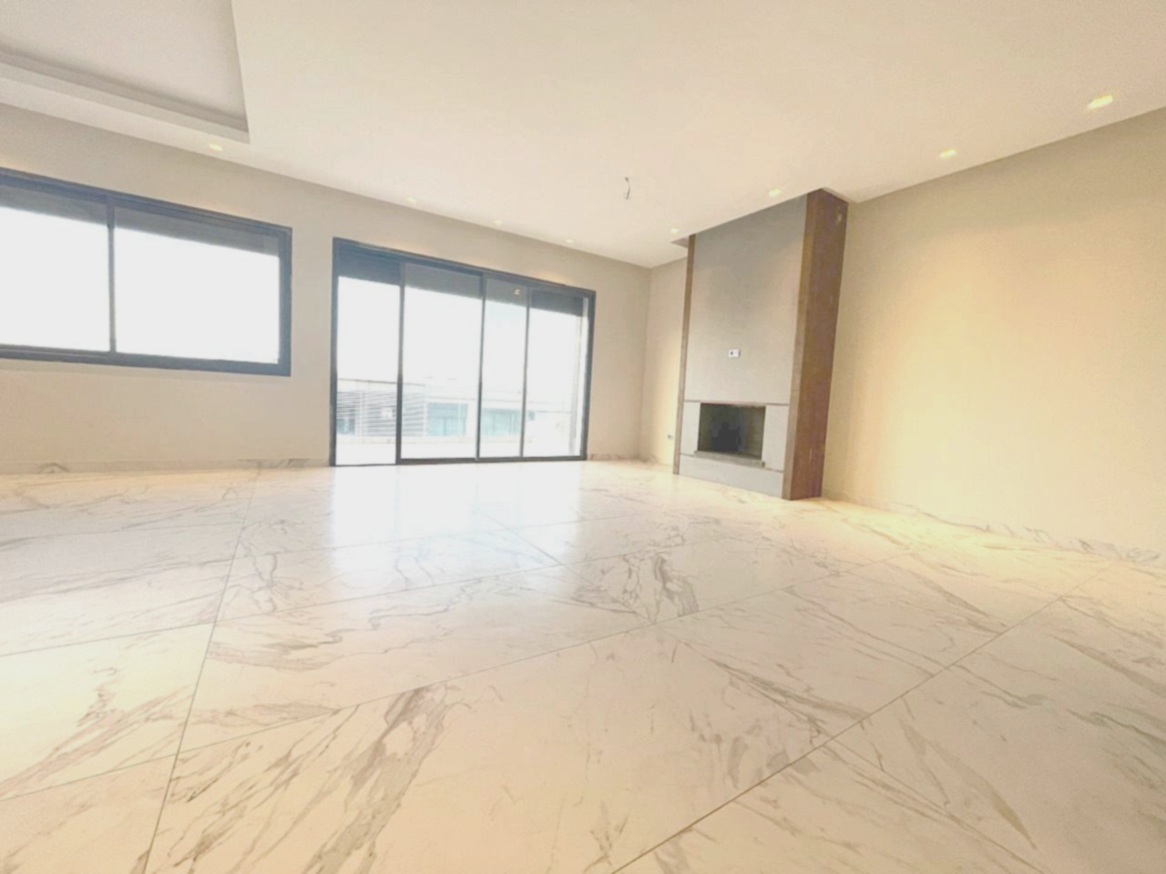 Appartement à vendre 3 100 000 dh 200 m², 3 chambres - Route d'Azzemmour 