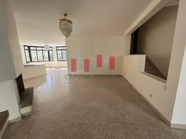 Studio à louer 10 500 dh 260 m² - Bourgogne Ouest Casablanca