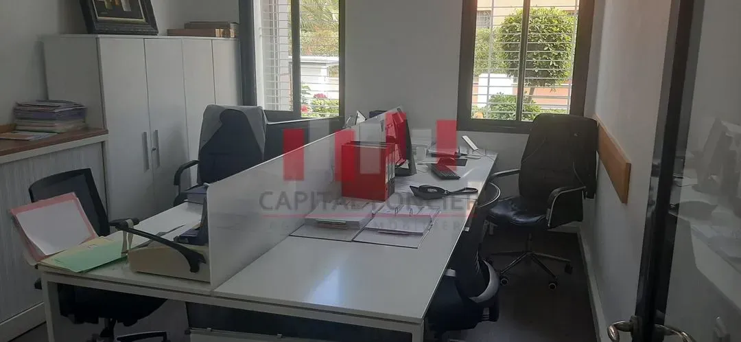 Villa à louer 50 000 dh 430 m² avec 1 chambre - Sidi Maarouf Casablanca | Agenz
