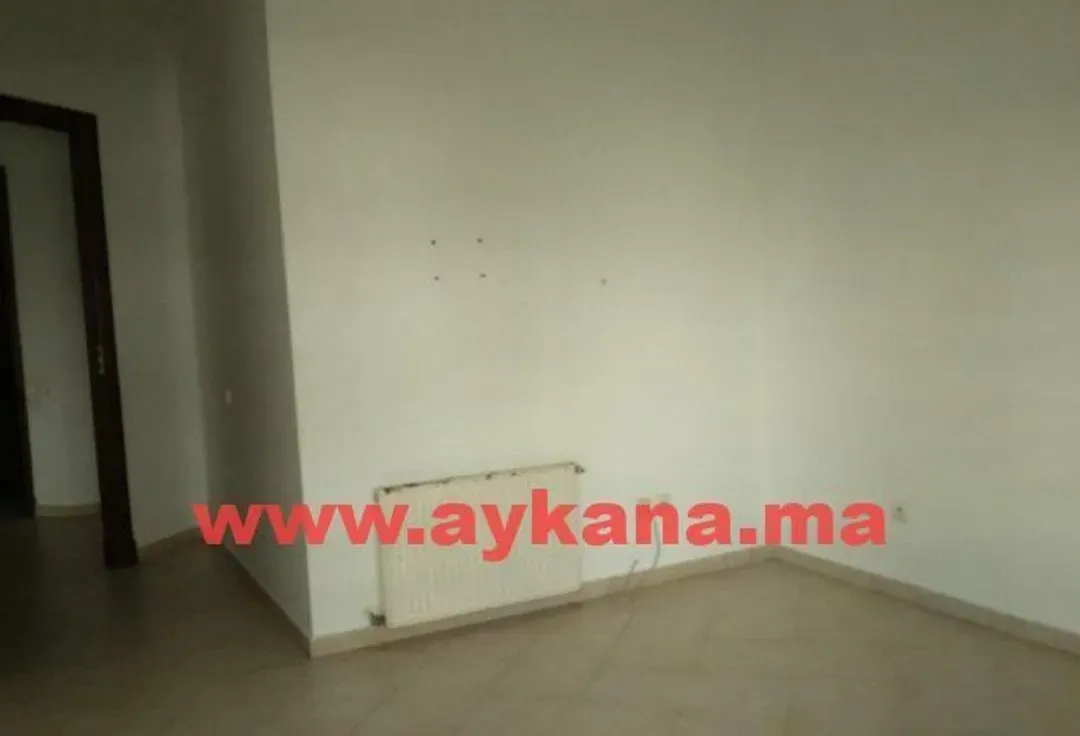 Appartement à louer 11 400 dh 170 m², 3 chambres - Riyad Rabat