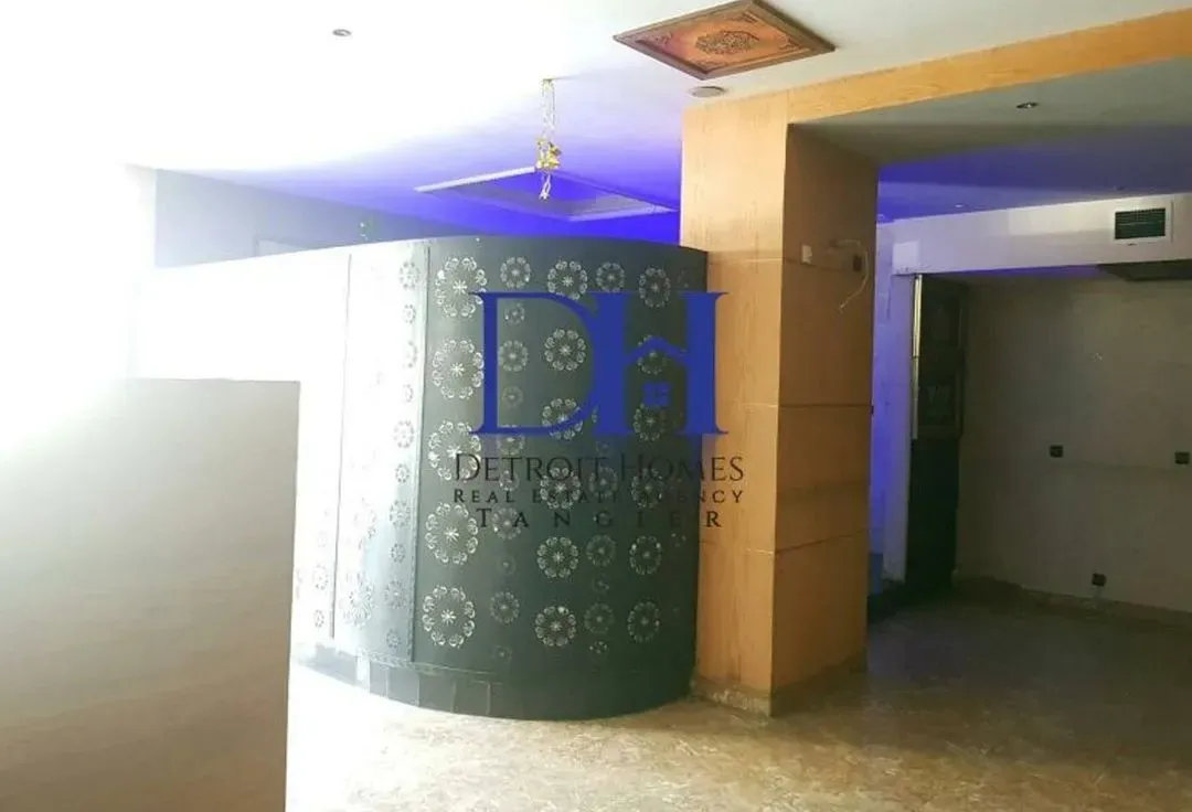 Commerce à louer 28 000 dh 208 m² - Drissia Tanger-Assilah | Agenz