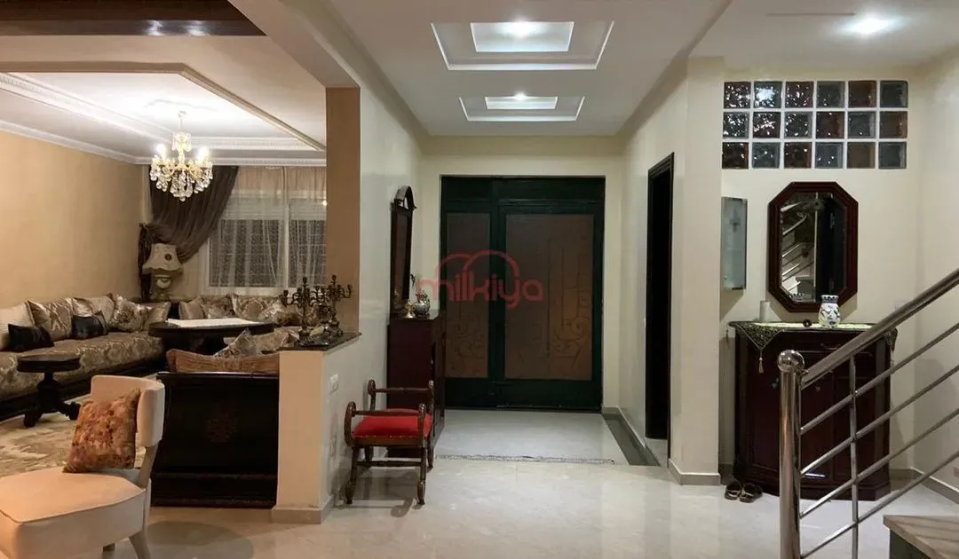 Maison à vendre 2 520 000 dh 450 m², 4 chambres - Al Mostakbal Casablanca