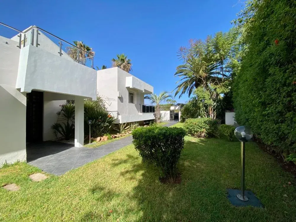 Villa à louer 45 000 dh 1 300 m², 4 chambres - Anfa Supérieur Casablanca