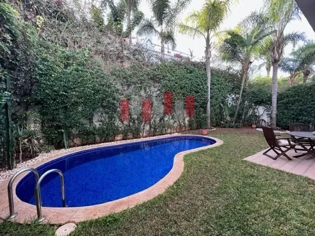 Villa à louer 28 000 dh 400 m², 4 chambres - Ain Diab Casablanca