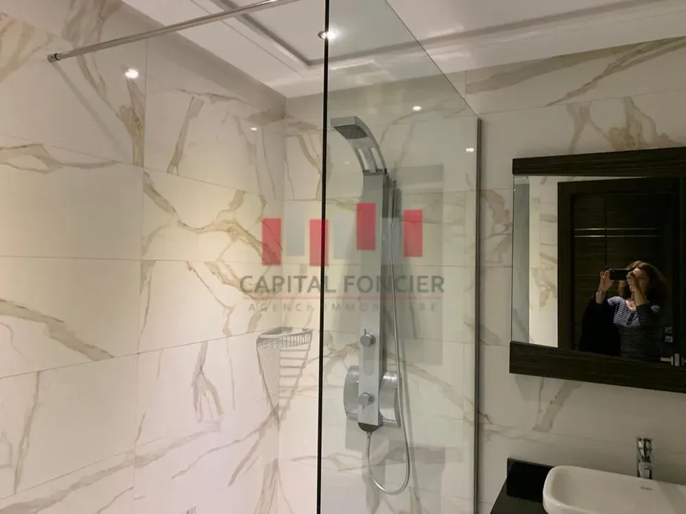 Appartement à louer 11 500 dh 110 m² avec 2 chambres - Racine Casablanca | Agenz