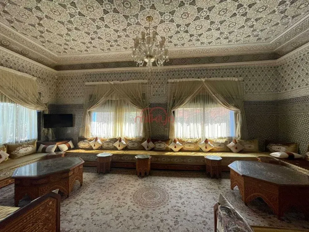 Villa à vendre 12 000 000 dh 764 m² avec 11 chambres - Oulfa Casablanca