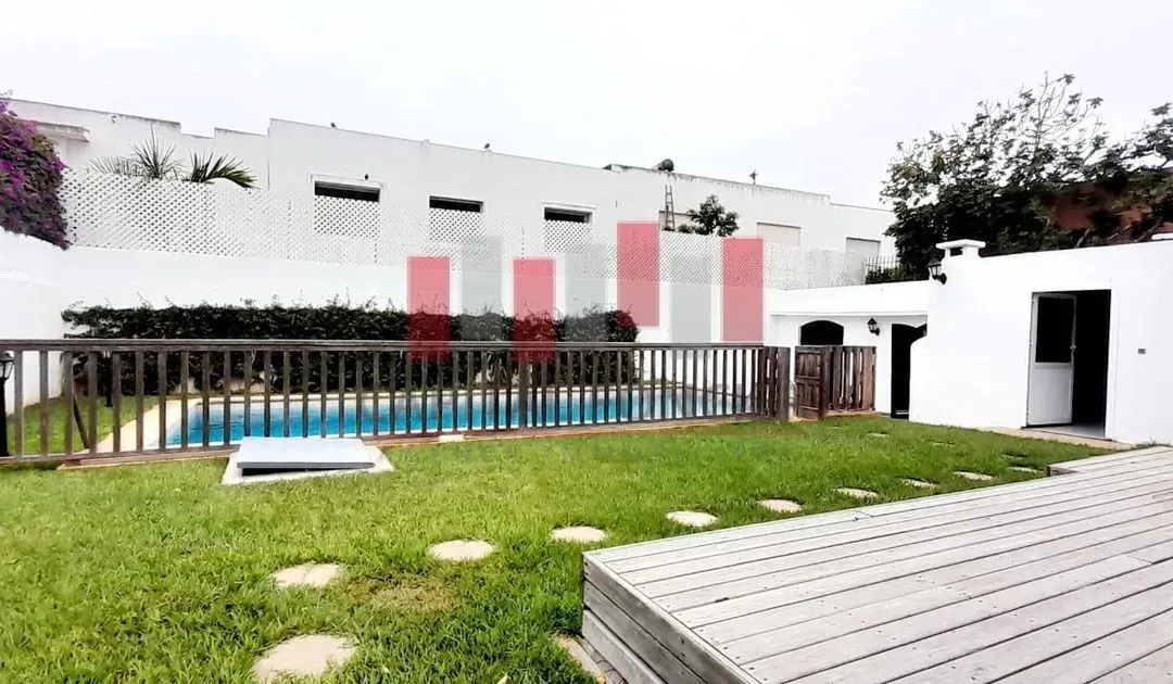 Villa for Sale 8 200 000 dh 657 sqm, 4 rooms - Ain Diab Casablanca