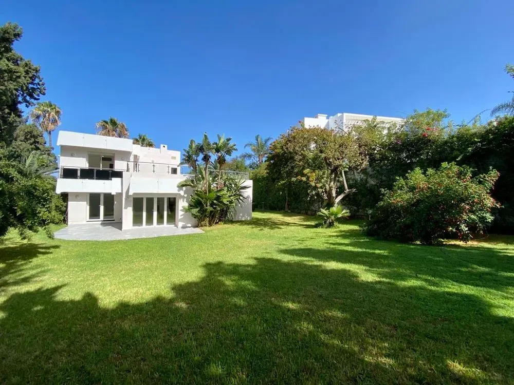 Villa à louer 45 000 dh 1 300 m² avec 4 chambres - Anfa Supérieur Casablanca